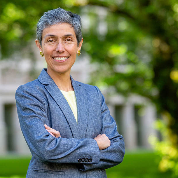 La nueva Directora del Instituto
		de Investigaciones en Ciencias
		Matemáticas de EE.UU es
		Egresada UNAL